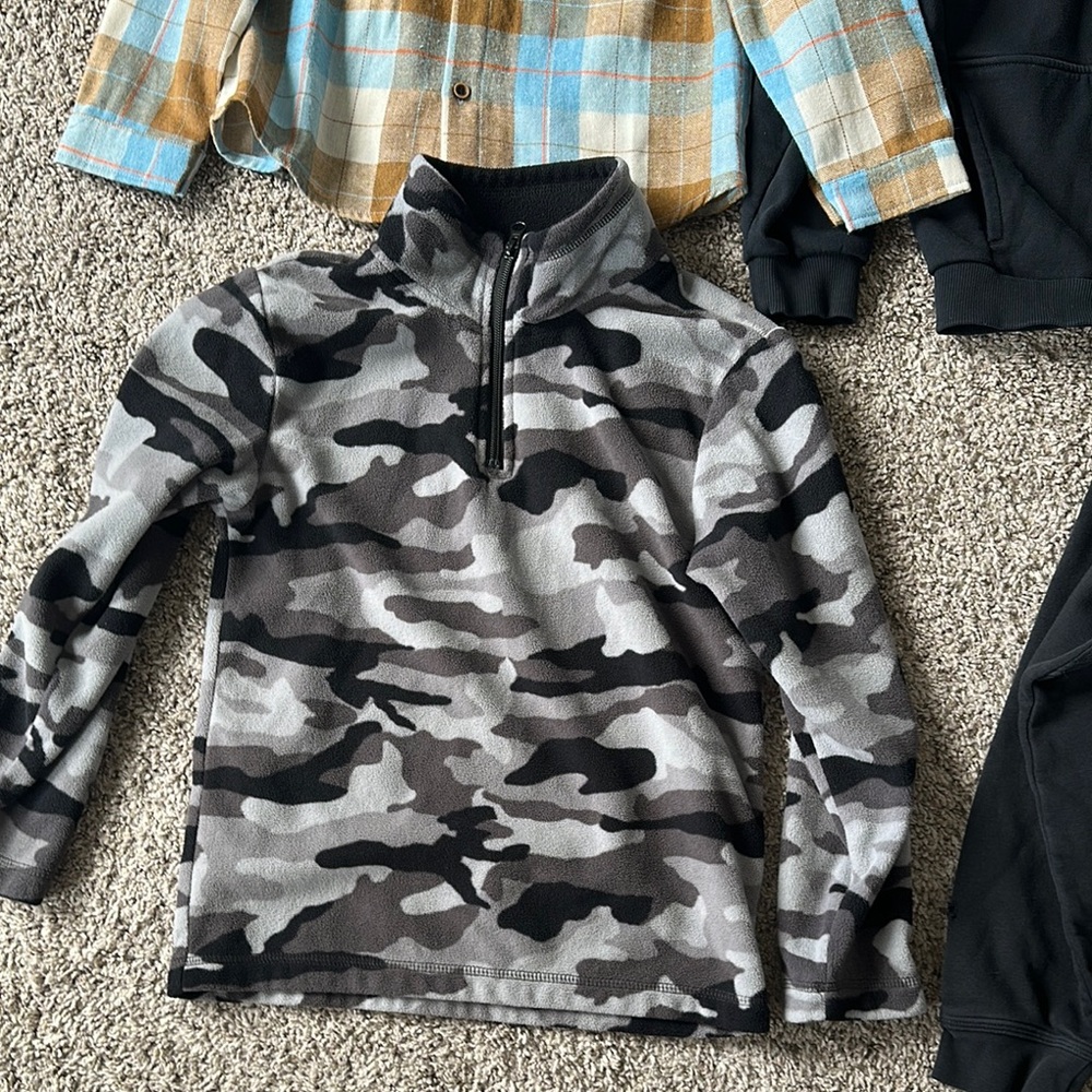 Boys Youth Sweater Hoodies Set Size Medium 7/8 & 10/12 - Picture 7 of 7